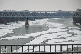 HAJÓZÁSI ZÁRLAT A TISZA FOLYÓN